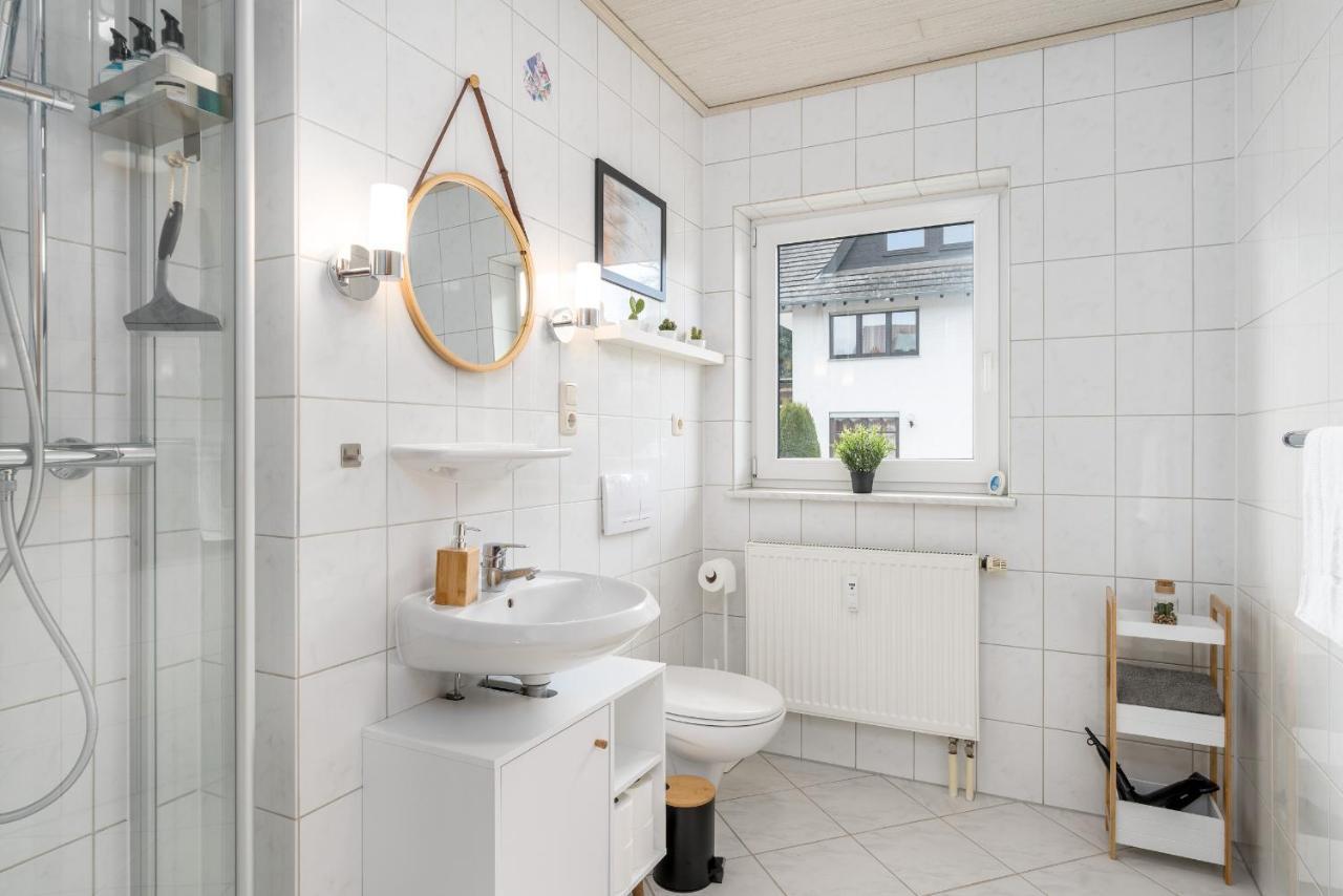 Harmony: Edersee Apartment - Sperrmauer - Lounge 외부 사진